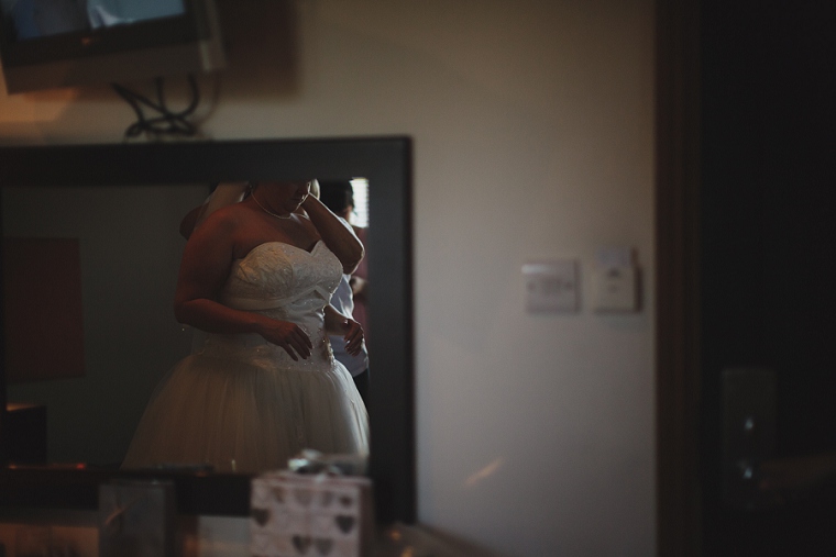 Real Wedding at Cooling Castle Barn in Kent 011
