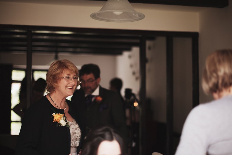 NETTLESTEAD PLACE WEDDING PHOTOS IN KENT 009