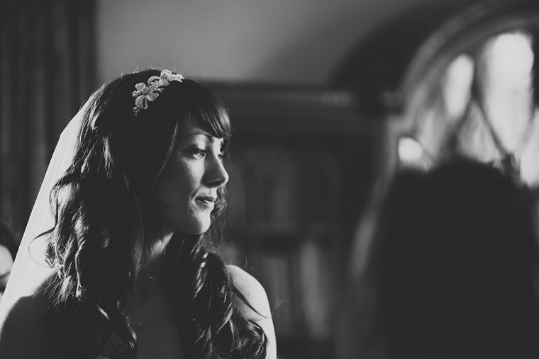 NETTLESTEAD PLACE WEDDING PHOTOS IN KENT 025