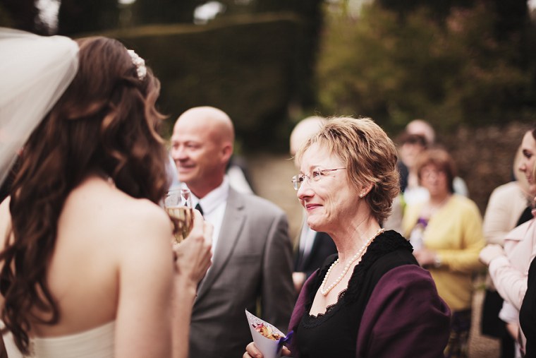 NETTLESTEAD PLACE WEDDING PHOTOS IN KENT 051
