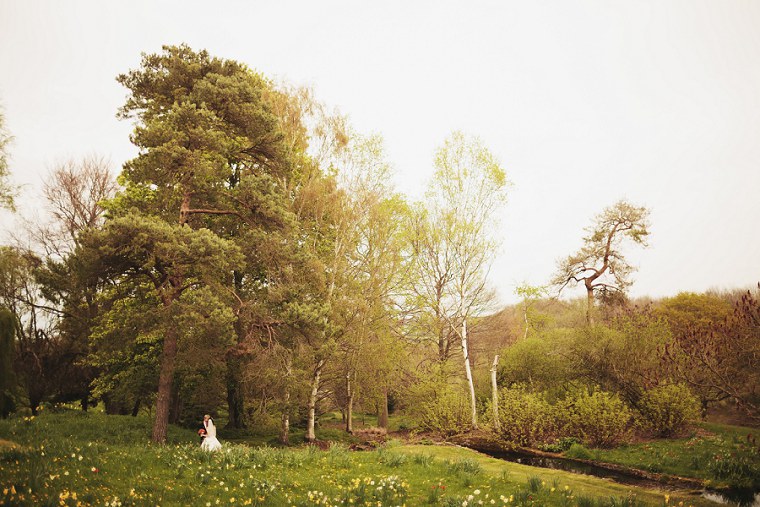 NETTLESTEAD PLACE WEDDING PHOTOS IN KENT 060