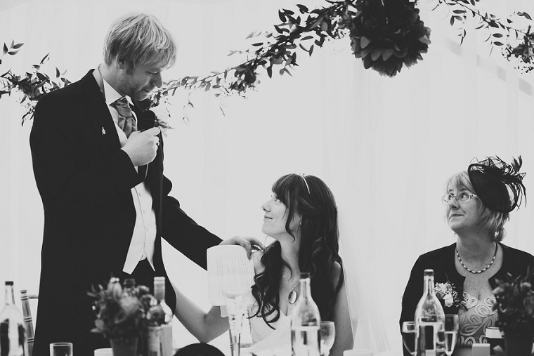 NETTLESTEAD PLACE WEDDING PHOTOS IN KENT 093