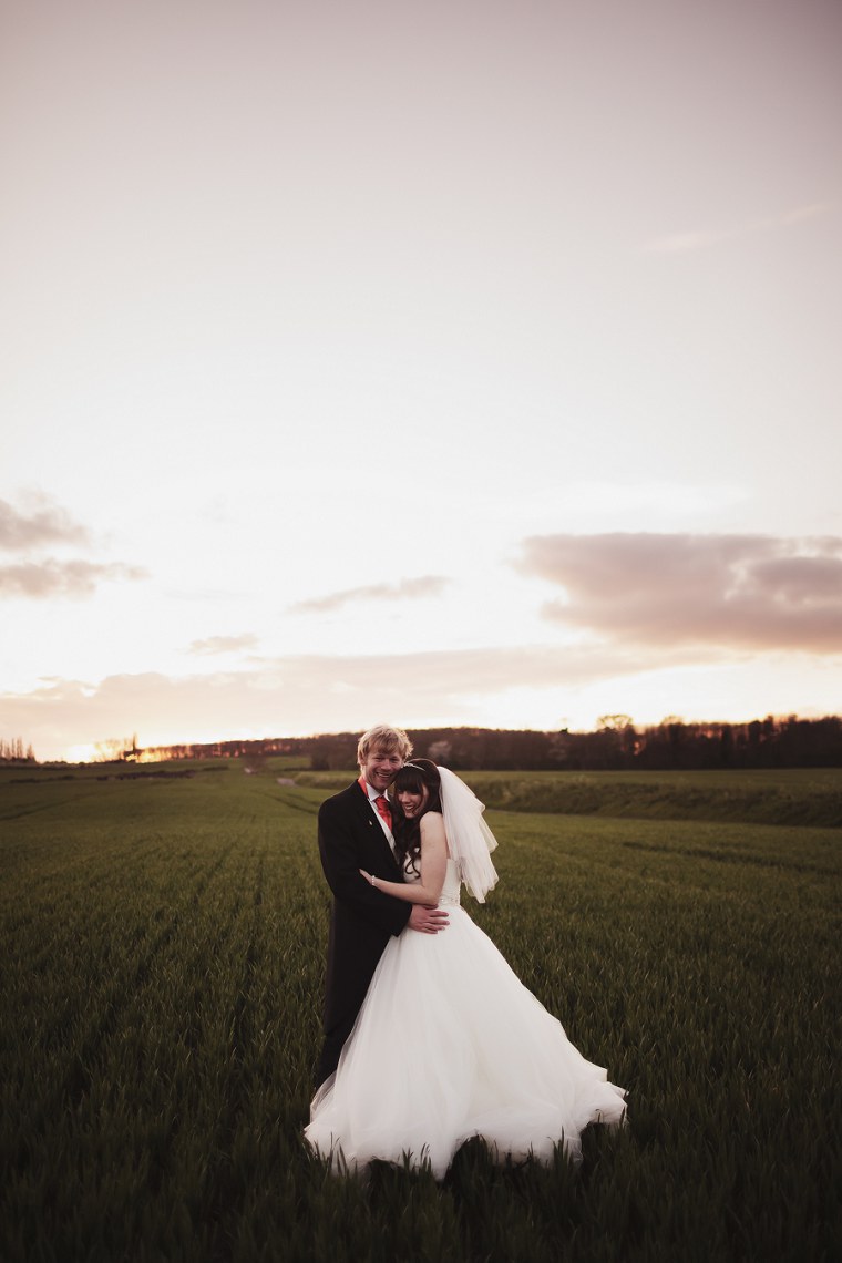 NETTLESTEAD PLACE WEDDING PHOTOS IN KENT 112