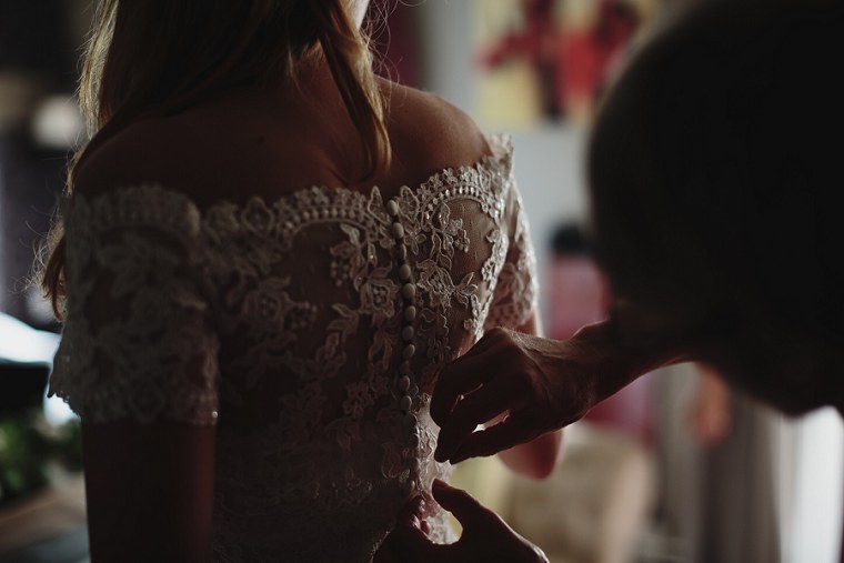 Kent Wedding Photographer at Tithe Barn in Lenham Kent018